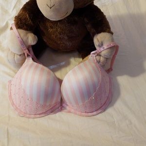 Victoria's Secret Miraculous Plunge Bra